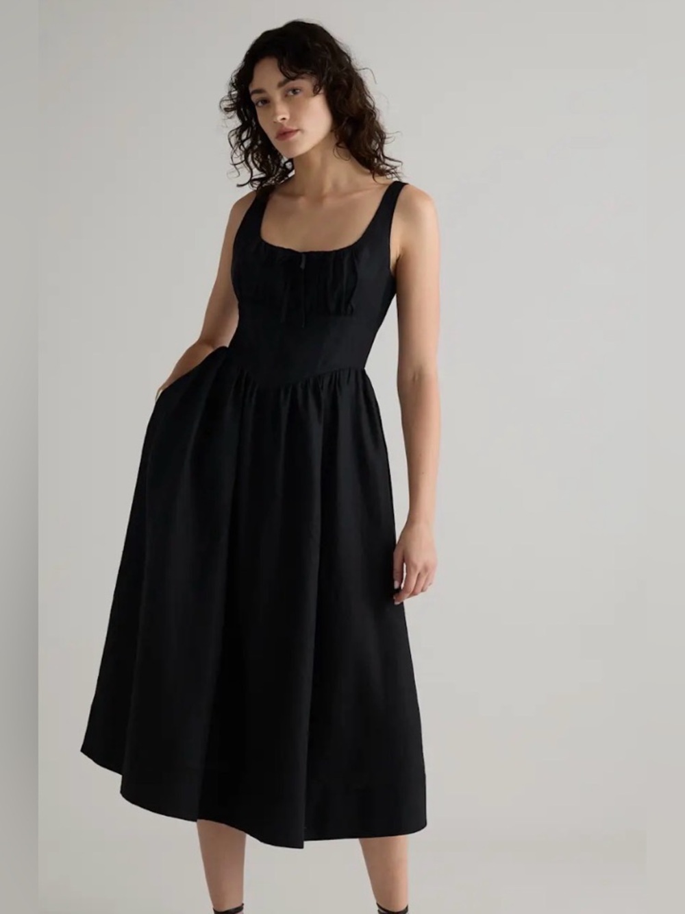 Quince European Linen Black Sleeveless Midi Dress medium